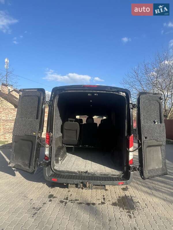 Мікроавтобус Ford Transit 2015 в Львові