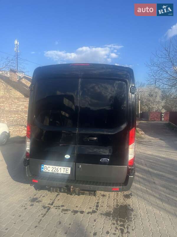 Микроавтобус Ford Transit 2015 в Львове