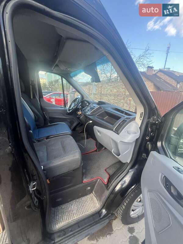 Мікроавтобус Ford Transit 2015 в Львові