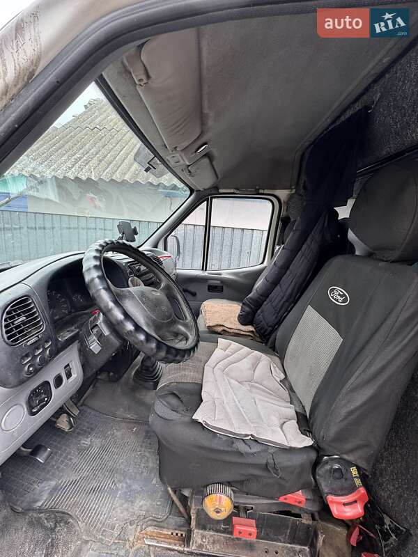 Грузовой фургон Ford Transit 1998 в Кельменцах