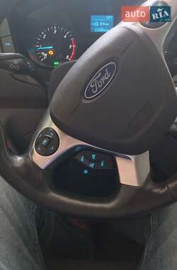 Грузовой фургон Ford Transit 2017 в 