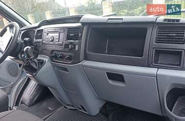 Грузовой фургон Ford Transit 2007 в 