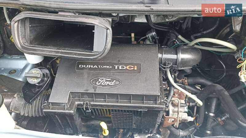 Вантажний фургон Ford Transit 2007 в Снятині