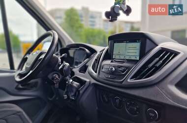 Грузовой фургон Ford Transit 2017 в 