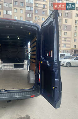 Грузовой фургон Ford Transit 2016 в 