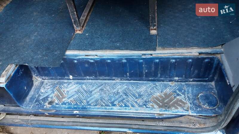 Микроавтобус Ford Transit 1999 в Черновцах