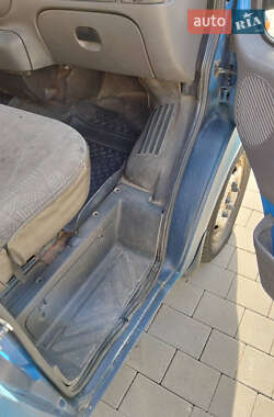 Грузопассажирский фургон Ford Transit 2002 в 