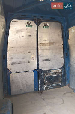 Вантажопасажирський фургон Ford Transit 2002 в 
