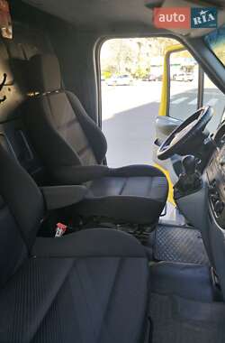 Грузовой фургон Ford Transit 2010 в 