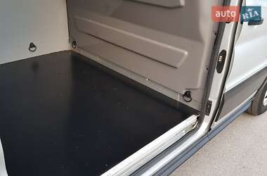 Вантажний фургон Ford Transit 2022 в 