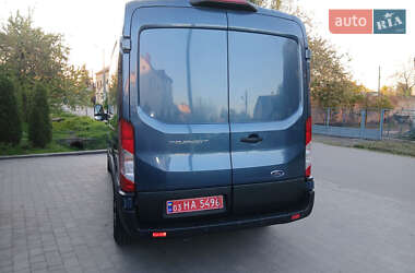 Грузовой фургон Ford Transit 2019 в 