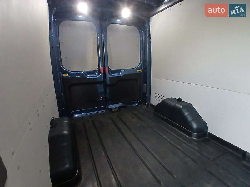 Грузовой фургон Ford Transit 2019 в Дубно