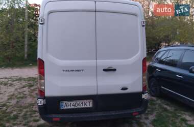 Грузовой фургон Ford Transit 2015 в 