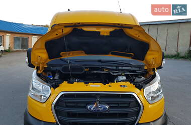 Вантажний фургон Ford Transit 2021 в 