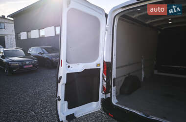 Вантажний фургон Ford Transit 2020 в 
