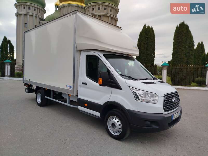 Вантажний фургон Ford Transit 2018 в Дубні