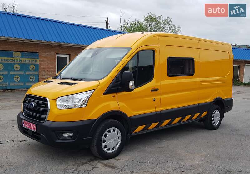 Грузопассажирский фургон Ford Transit 2020 в 