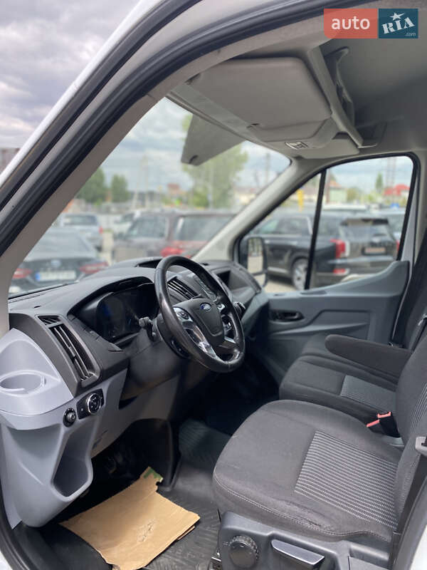 Грузопассажирский фургон Ford Transit 2018 в Киеве