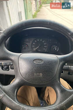 Грузопассажирский фургон Ford Transit 1998 в 