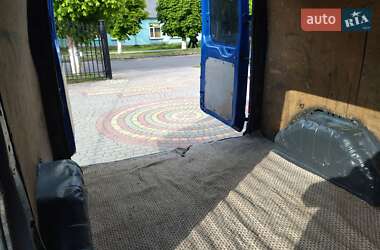 Вантажний фургон Ford Transit 2002 в 