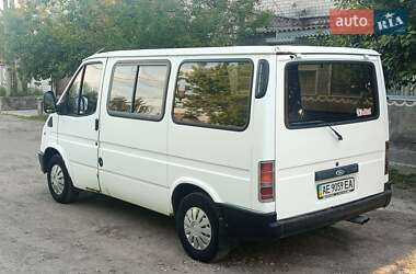 Грузопассажирский фургон Ford Transit 1995 в 