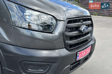 Грузовой фургон Ford Transit 2020 в 