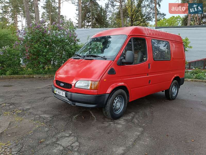 Грузовой фургон Ford Transit 1999 в 
