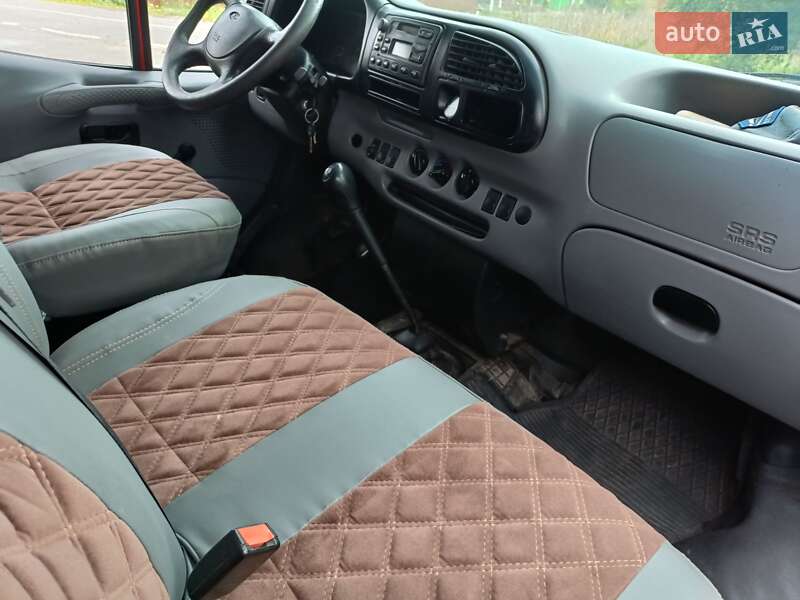 Грузовой фургон Ford Transit 1999 в Виннице