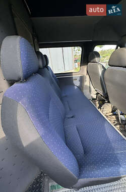 Вантажопасажирський фургон Ford Transit 1999 в 