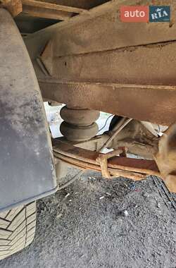 Грузовой фургон Ford Transit 1986 в 