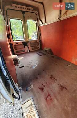 Грузовой фургон Ford Transit 1998 в 