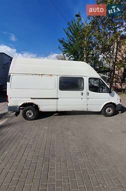 Грузовой фургон Ford Transit 1998 в 