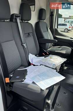Грузовой фургон Ford Transit 2020 в 