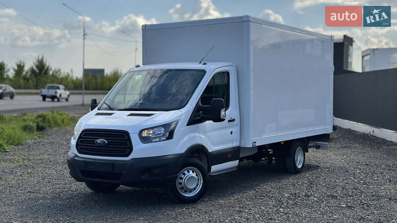 Вантажний фургон Ford Transit 2019 в Луцьку