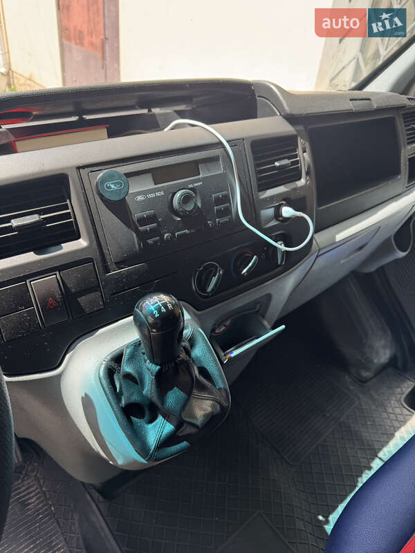 Вантажний фургон Ford Transit 2007 в Києві