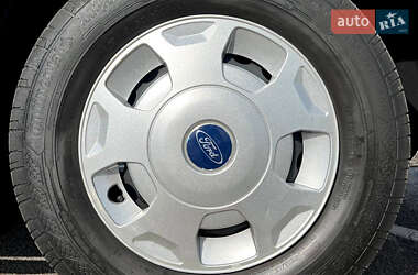 Вантажний фургон Ford Transit 2020 в 