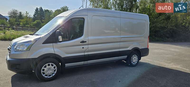 Грузовой фургон Ford Transit 2016 в Старом Самборе