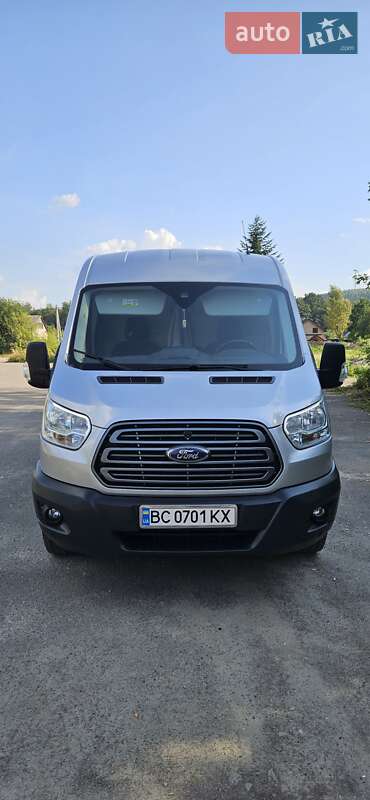 Грузовой фургон Ford Transit 2016 в Старом Самборе