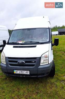 Грузовой фургон Ford Transit 2008 в Ивано-Франковске