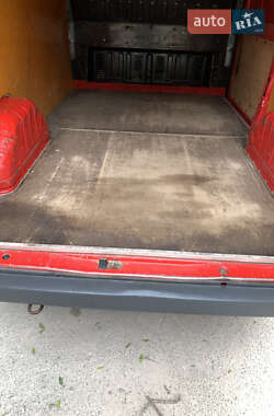 Грузовой фургон Ford Transit 2011 в 
