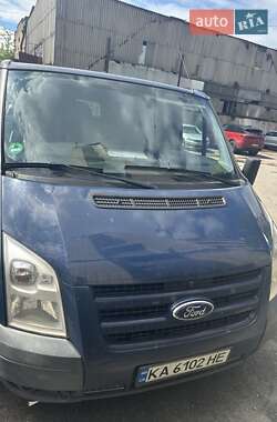 Грузовой фургон Ford Transit 2010 в 