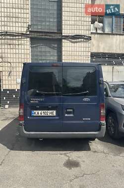 Грузовой фургон Ford Transit 2010 в 