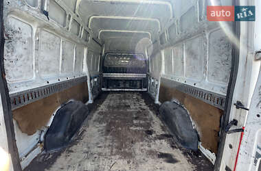 Грузовой фургон Ford Transit 2011 в 