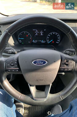 Вантажний фургон Ford Transit 2022 в 
