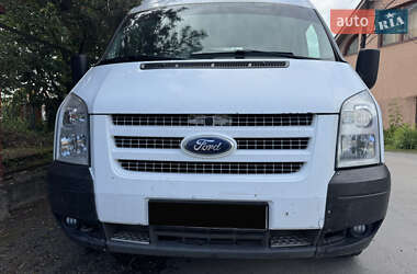 Микроавтобус Ford Transit 2012 в Ужгороде