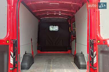 Грузовой фургон Ford Transit 2020 в 