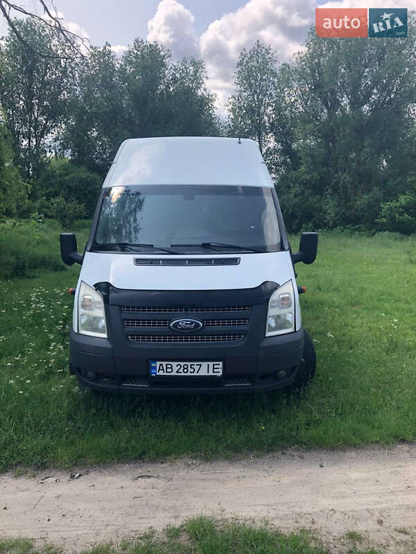 Грузовой фургон Ford Transit 2012 в Турбовом