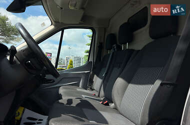 Вантажний фургон Ford Transit 2016 в 