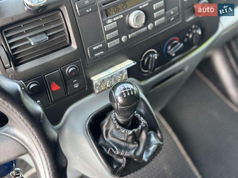 Грузовой фургон Ford Transit 2010 в Днепре