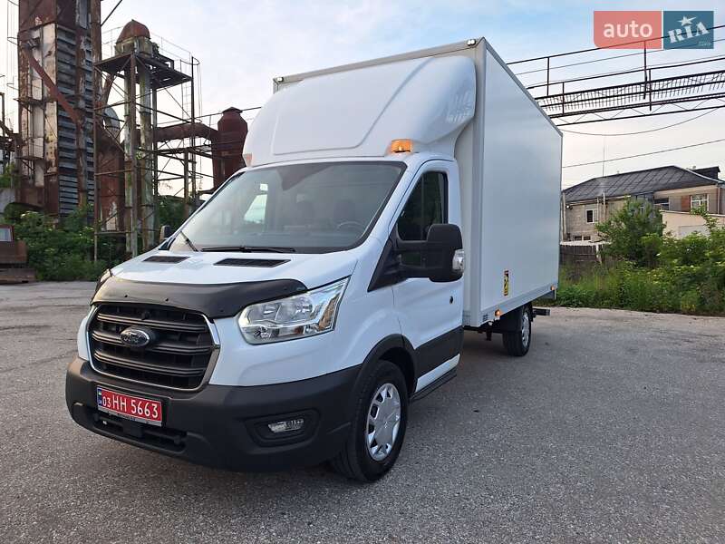 Грузовой фургон Ford Transit 2022 в 